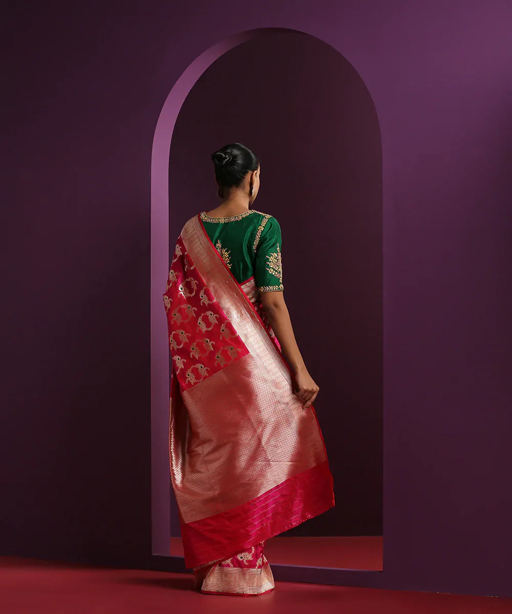 Hot_Pink_Handloom_Pure_Katan_Silk_Banarasi_Saree_WIth_Meena_WeaverStory_03