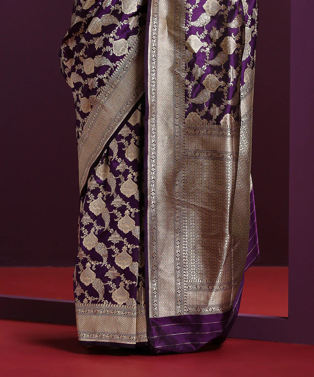 Purple_Handloom_Pure_Katan_Silk_Banarasi_Saree_With_Sona_Rupa_Jaal_WeaverStory_04