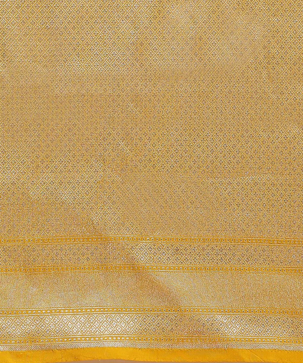 Yellow_Handloom_Pure_Katan_Silk_Banarasi_Saree_With_Sona_Rupa_Jaal_WeaverStory_05