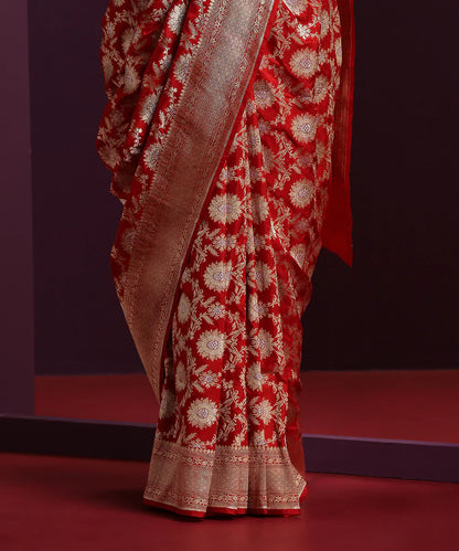 Handloom_Red_Pure_Katan_Silk_Banarasi_Saree_With_Sona_Rupa_Jaal_WeaverStory_04