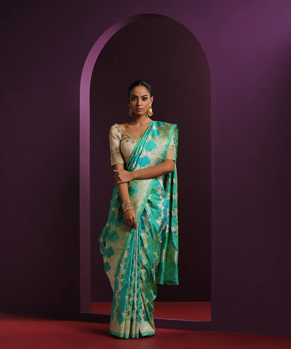 Handloom_Green_Dual_Tone_Pure_Katan_Silk_Banarasi_Saree_With_Zari_Bel_WeaverStory_02