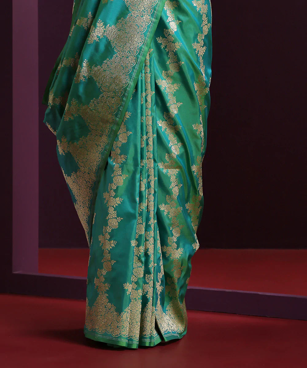 Handloom_Green_Dual_Tone_Pure_Katan_Silk_Banarasi_Saree_With_Zari_Bel_WeaverStory_04