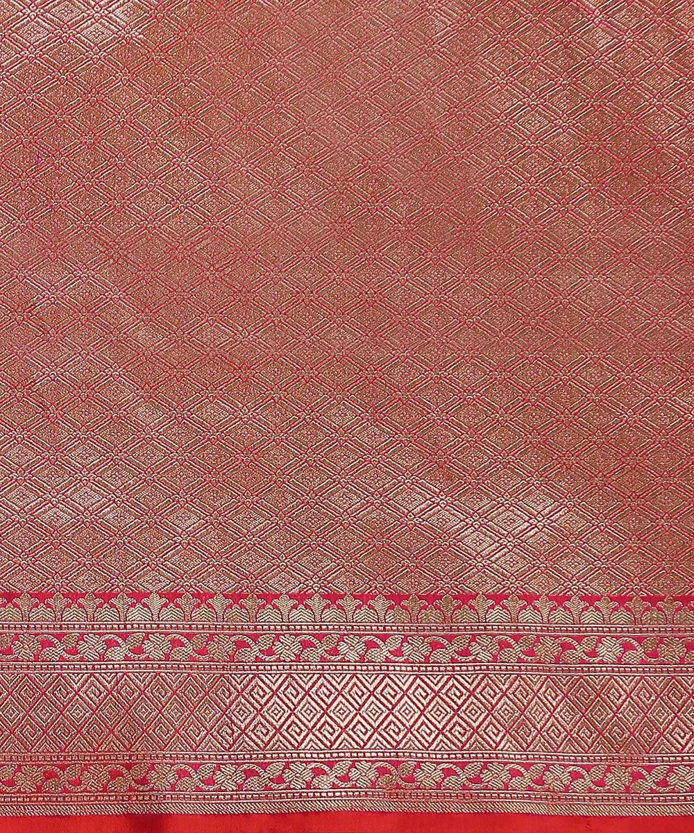 Handloom_Hot_Pink_Pure_Katan_Silk_Banarasi_Saree_With_Diagonal_Zari_Bel_WeaverStory_05