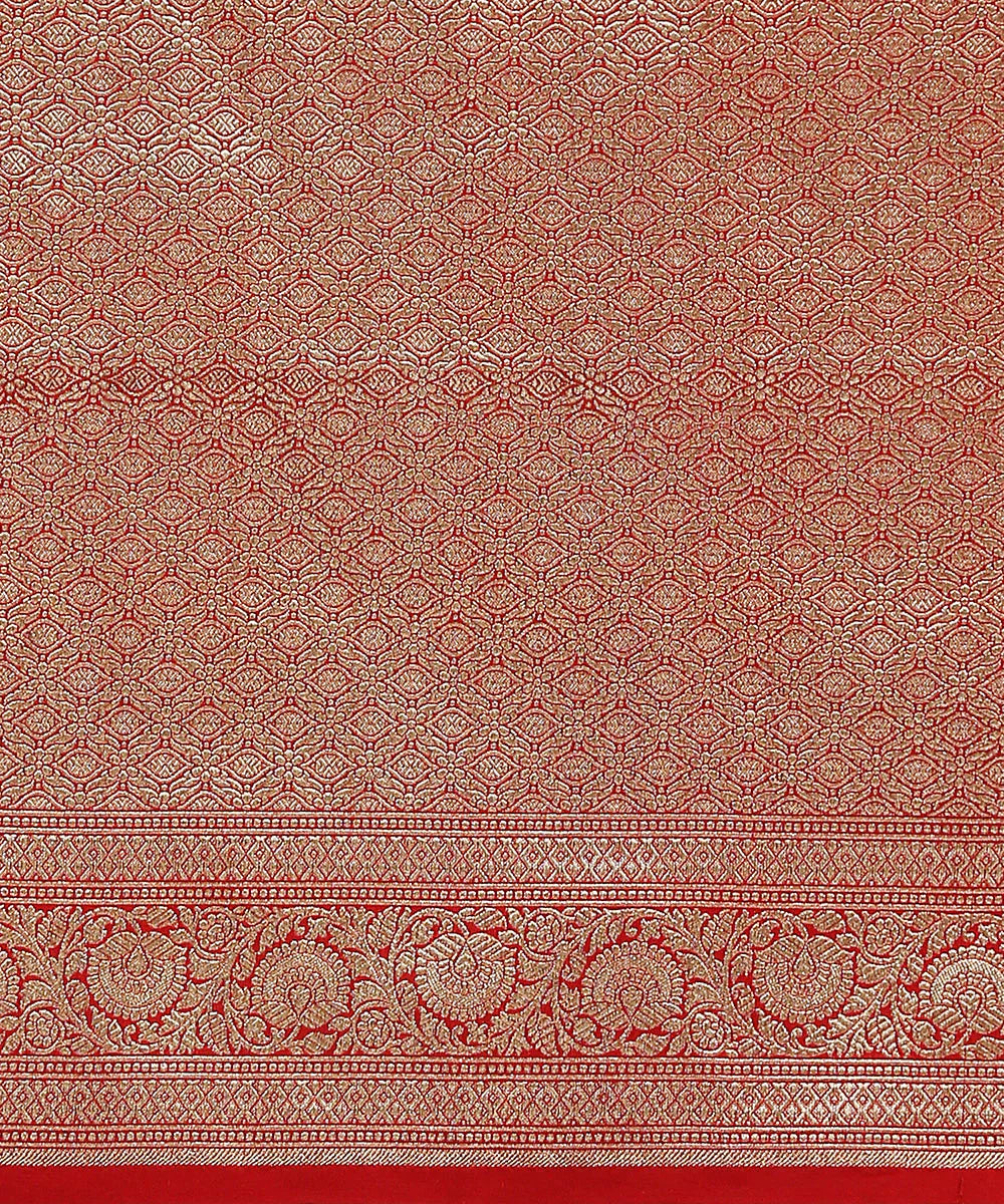 Handloom_Red_Pure_Katan_Silk_Banarasi_Saree_With_Mughal_Booti_WeaverStory_05