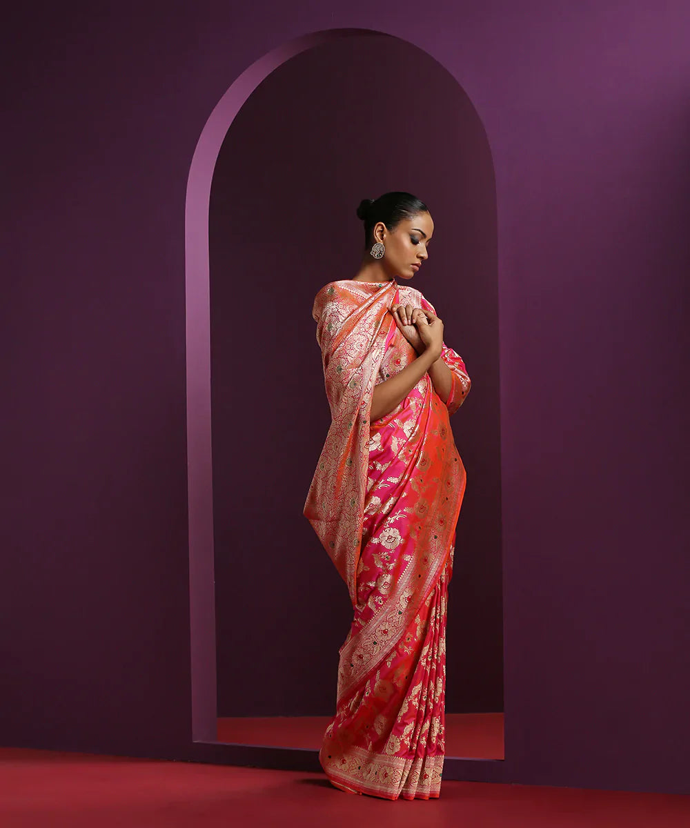 Handloom_Pink_Dual_Tone_Pure_Katan_Silk_Banarasi_Saree_With_Sunflower_Motifs_WeaverStory_02