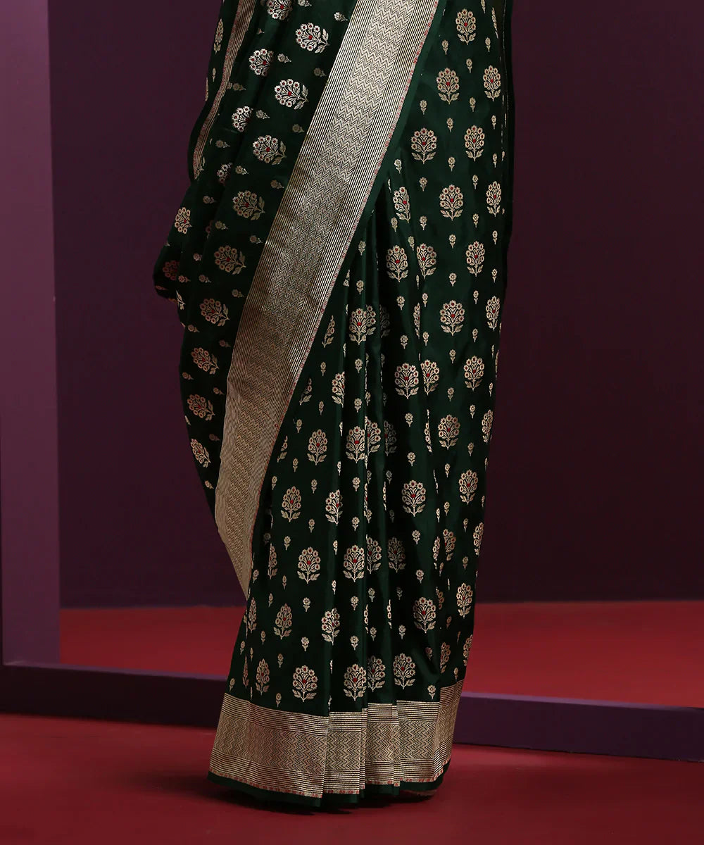 Handloom_Dark_Green_Pure_Katan_Silk_Banarasi_Saree_With_Gold_And_Silver_Meenakari_Booti_WeaverStory_04