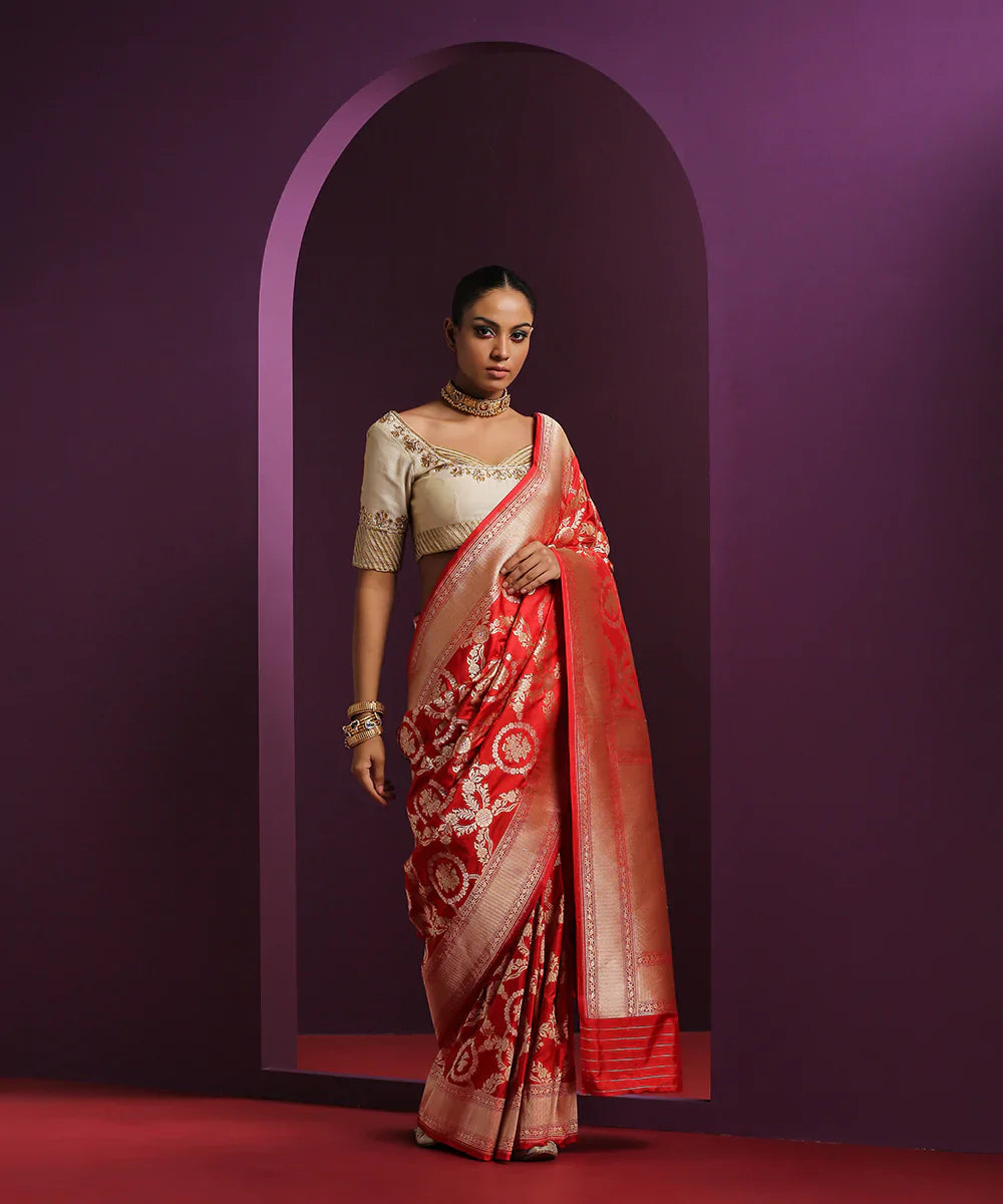 Handloom_Red_Pure_Katan_Silk_Banarasi_Saree_With_Zari_Jaal_WeaverStory_02