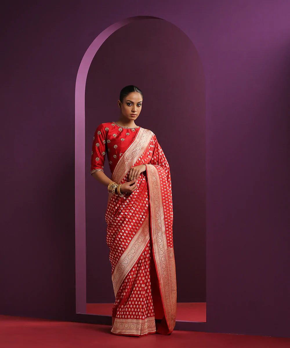 Red_Handloom_Pure_Katan_Silk_Banarasi_Saree_With_Sona_Rupa_Zari_Booti_WeaverStory_02