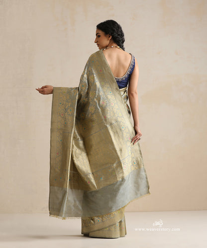 Handloom_Grey_Pure_Katan_Silk_All_Over_Kadhwa_Banarasi_Saree_With_Floral_Jaal_And_Meena_Booti_WeaverStory_03