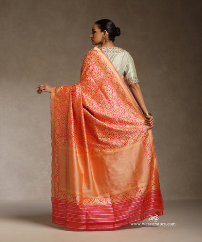 Neon_Pink_Handloom_Double_Shade_Pure_Katan_Silk_Banarasi_Floral_Kimkhab_Kadhwa_Saree_With_Silver_Meena_Booti_WeaverStory_03