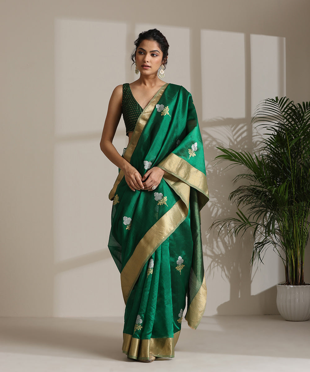 Handloom_Bottle_Green_Pure_Chanderi_Silk_Saree_With_Gulab_And_Meena_Booti_Nakshi_Border_WeaverStory02