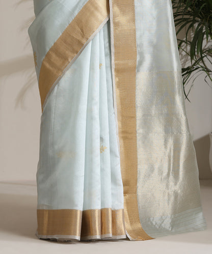 Sky_Blue_Handloom_Pure_Chanderi_Silk_Saree_With_Gulab_And_Meena_Booti_And_Nakshi_Border_WeaverStory04