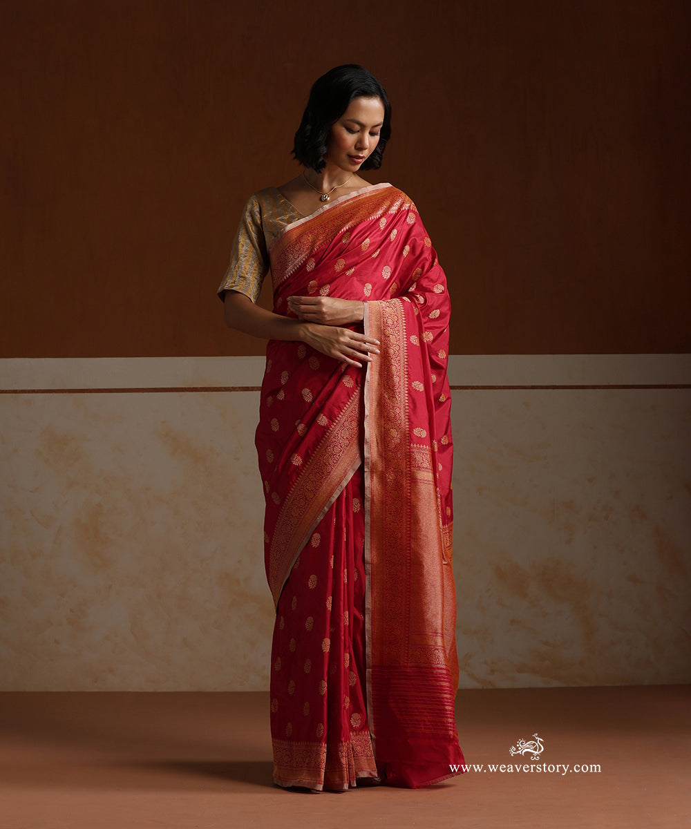 Handloom_Red_Pure_Katan_Silk_Banarasi_Saree_With_Gold_Booti_WeaverStory_01