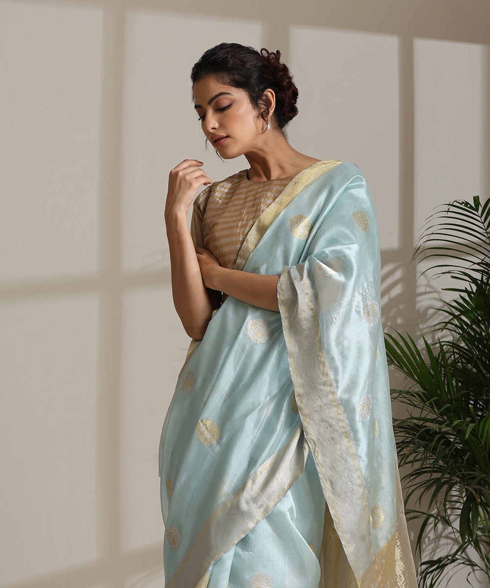 Handloom_Pastel_Sky_Blue_Pure_Chanderi_Silk_Saree_With_Gold_And_Meena_Booti_WeaverStory01