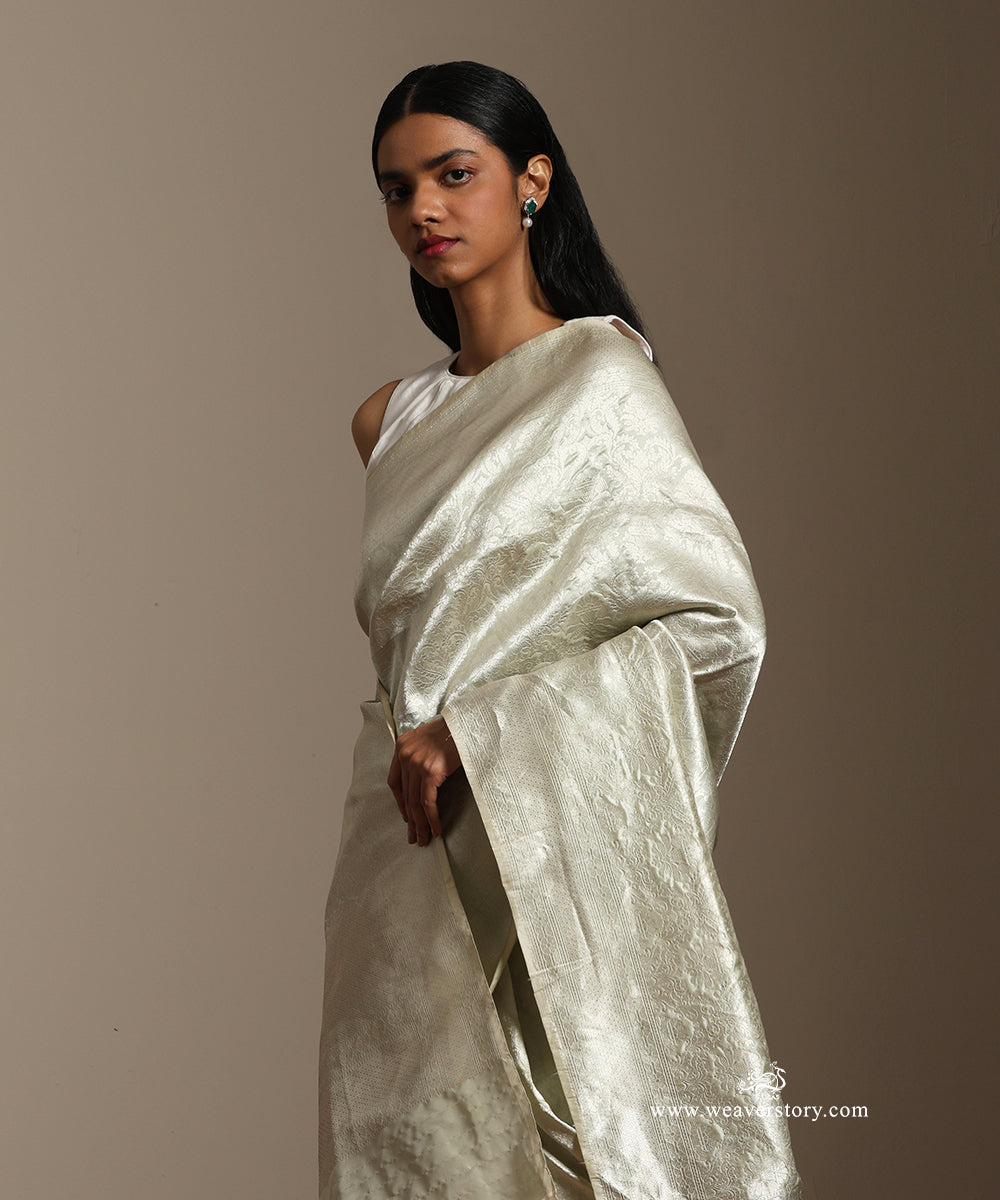 Light_Grey_Katan_Silk_Brocade_Banarasi_Sare_With_Silver_Zari_WeaverStory_02