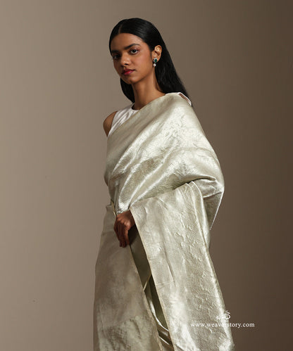 Light_Grey_Katan_Silk_Brocade_Banarasi_Sare_With_Silver_Zari_WeaverStory_02