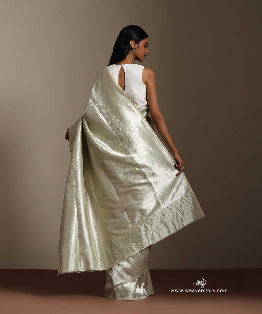 Light_Grey_Katan_Silk_Brocade_Banarasi_Sare_With_Silver_Zari_WeaverStory_03