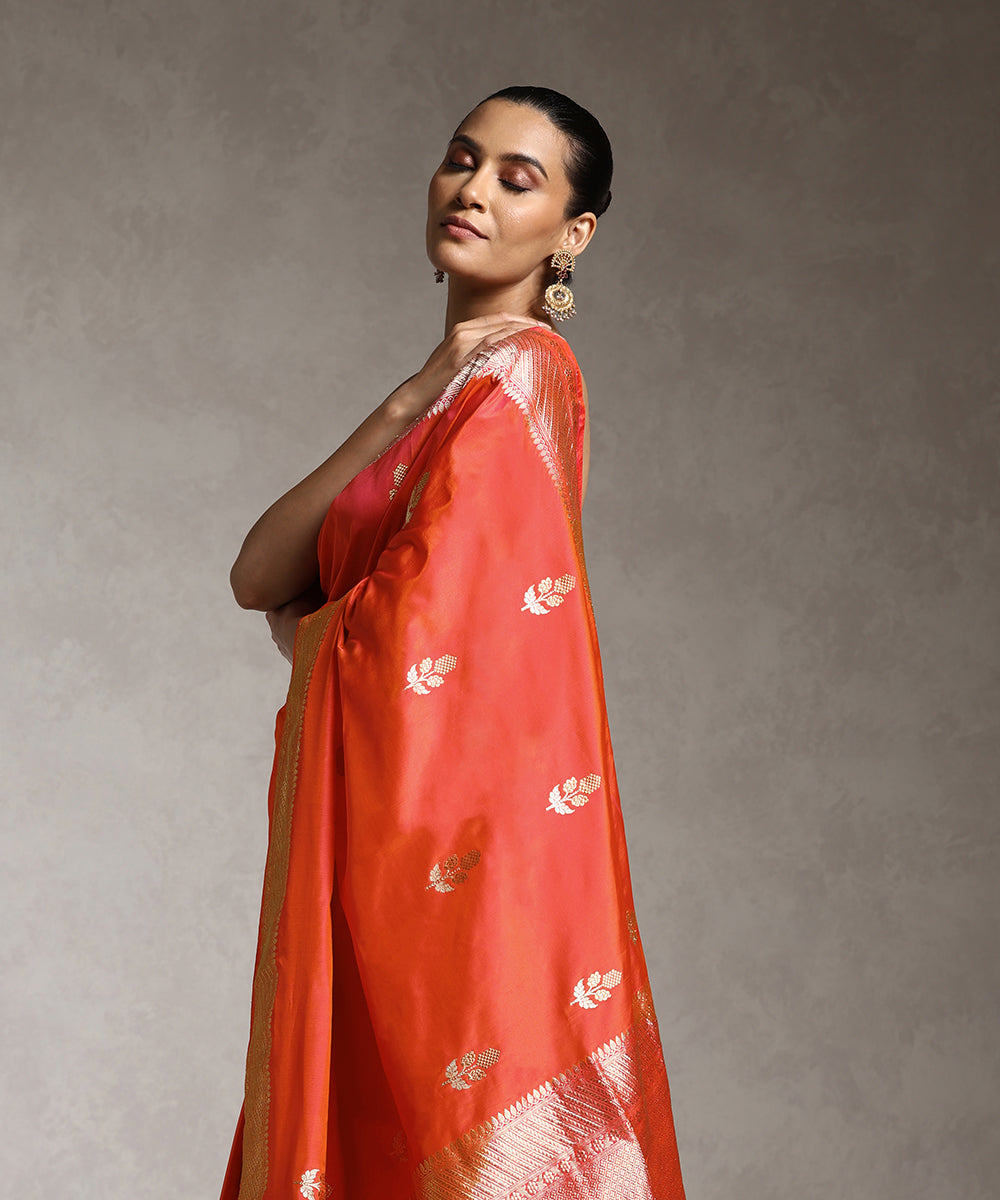 Orange_Handloom_Pure_Katan_Silk_Banarasi_Saree_With_Sona_Rupa_Kadhwa_Boota_WeaverStory_02