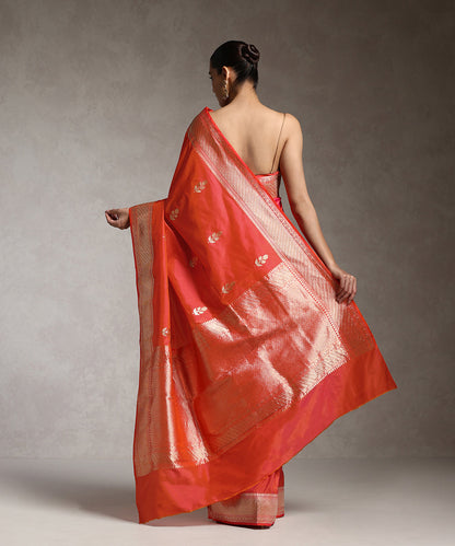 Orange_Handloom_Pure_Katan_Silk_Banarasi_Saree_With_Sona_Rupa_Kadhwa_Boota_WeaverStory_03