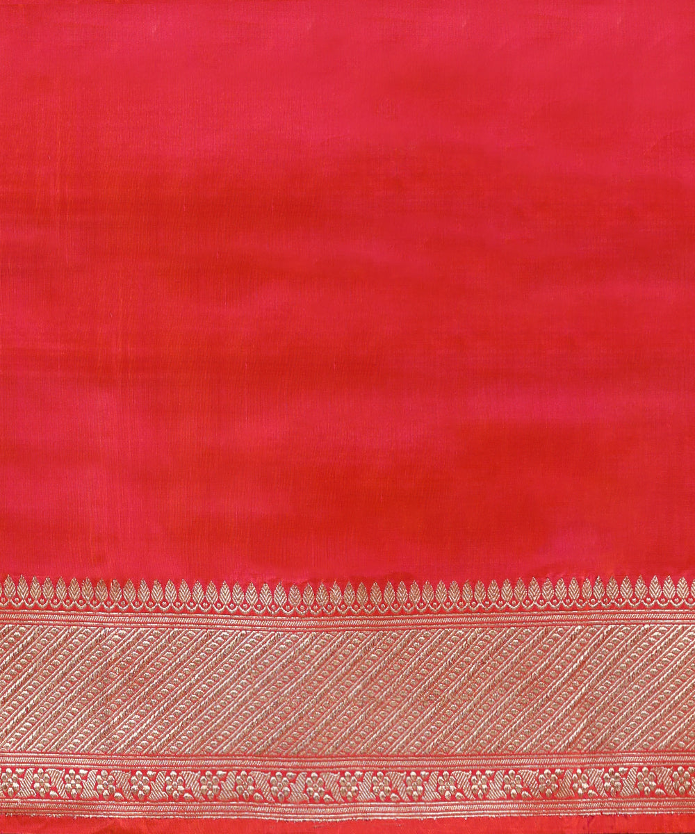 Pink_And_Orange_Pure_Katan_Silk_Banarasi_Saree_With_Sona_Rupa_Kadhwa_Booti_WeaverStory_05