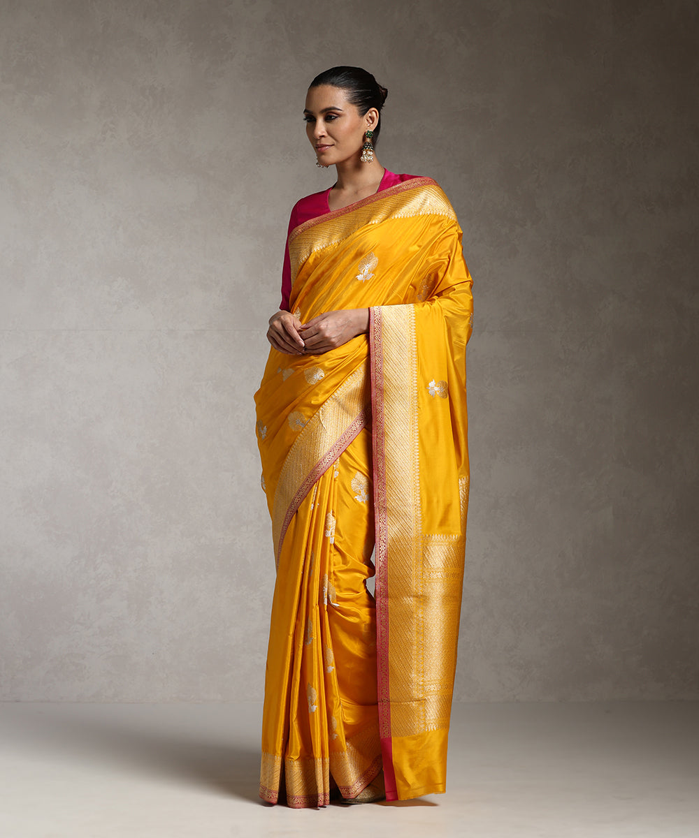 Mango_Yellow_Pure_Katan_Silk_Banarasi_Saree_With_Sona_Rupa_Kadhwa_Booti_WeaverStory_01