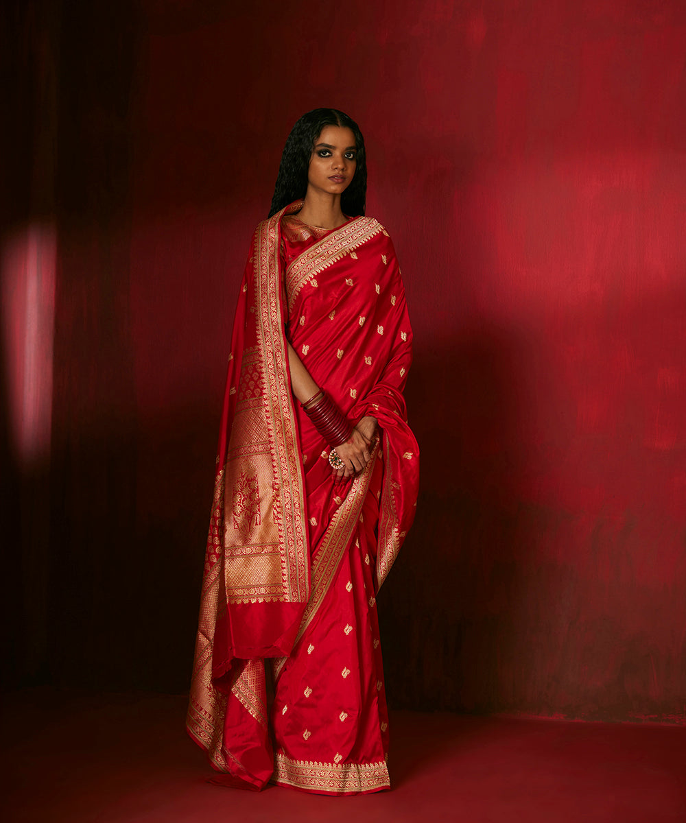 Handloom Red Pure Katan Silk Banarasi Saree With Kadhwa Booti And Border