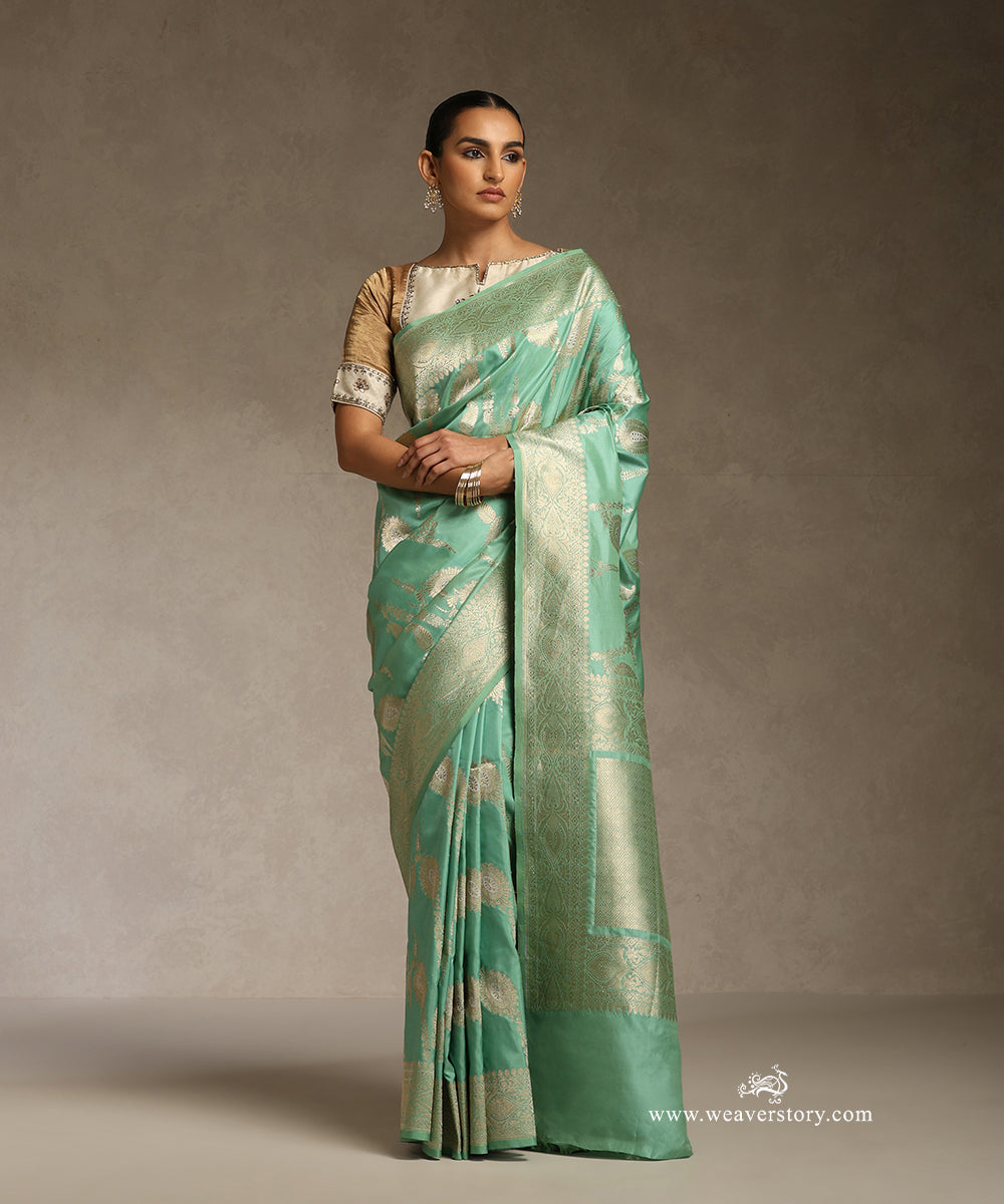 Sea_Foam_Green_Handloom_Pure_Katan_Silk_Kadhwa_Banarsai_Jangla_Saree_In_Ektara_Weave_WeaverStory_01