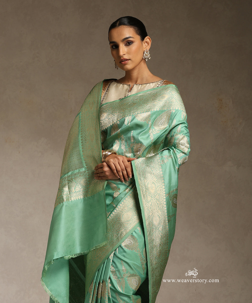 Sea_Foam_Green_Handloom_Pure_Katan_Silk_Kadhwa_Banarsai_Jangla_Saree_In_Ektara_Weave_WeaverStory_02