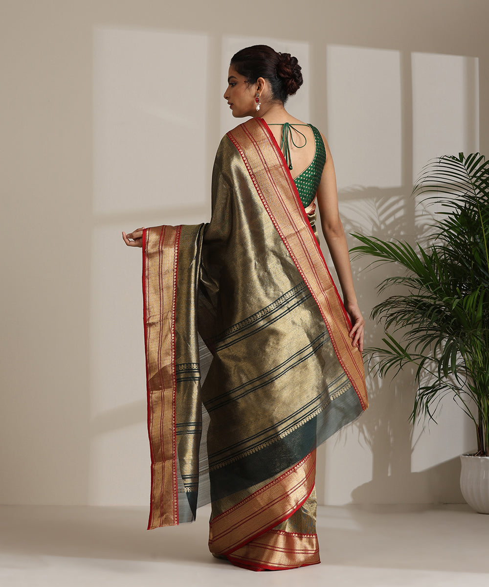 Black_And_Gold_Handloom_Pure_Chanderi_Silk_Brocade_Saree_With_All_Over_Zari_Work_WeaverStory03