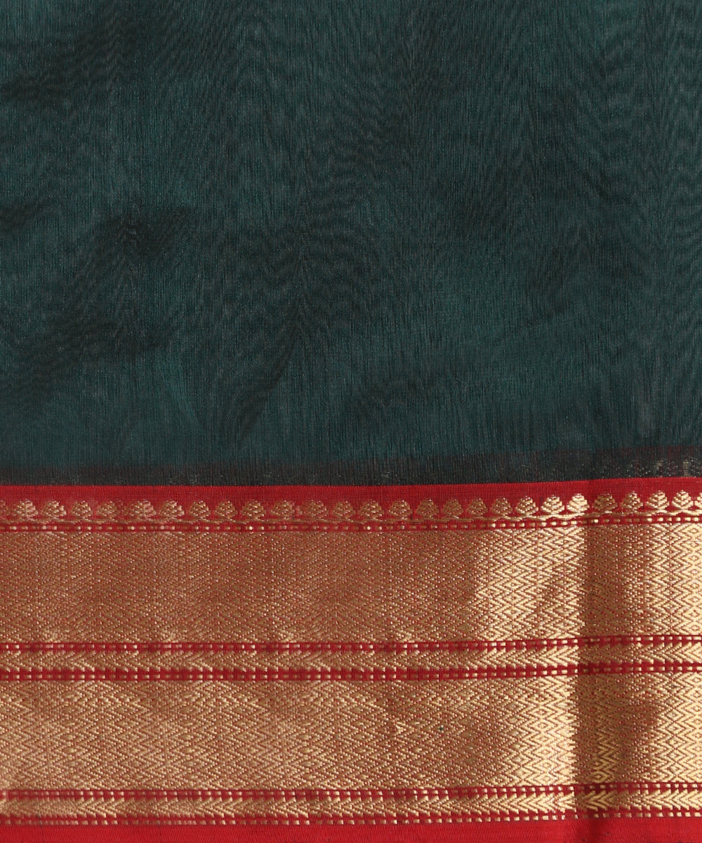 Black_And_Gold_Handloom_Pure_Chanderi_Silk_Brocade_Saree_With_All_Over_Zari_Work_WeaverStory05