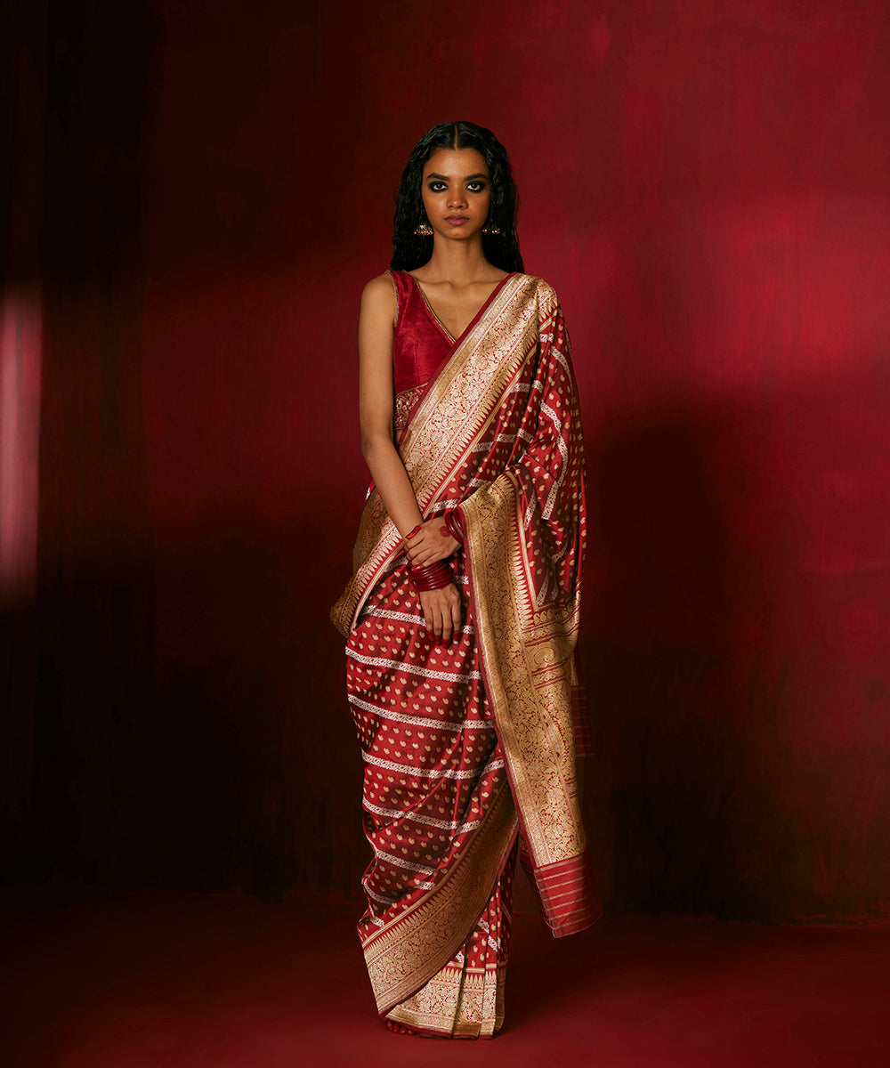 Handloom Maroon Pure Katan Silk Banarasi Saree With Diagonal Bel