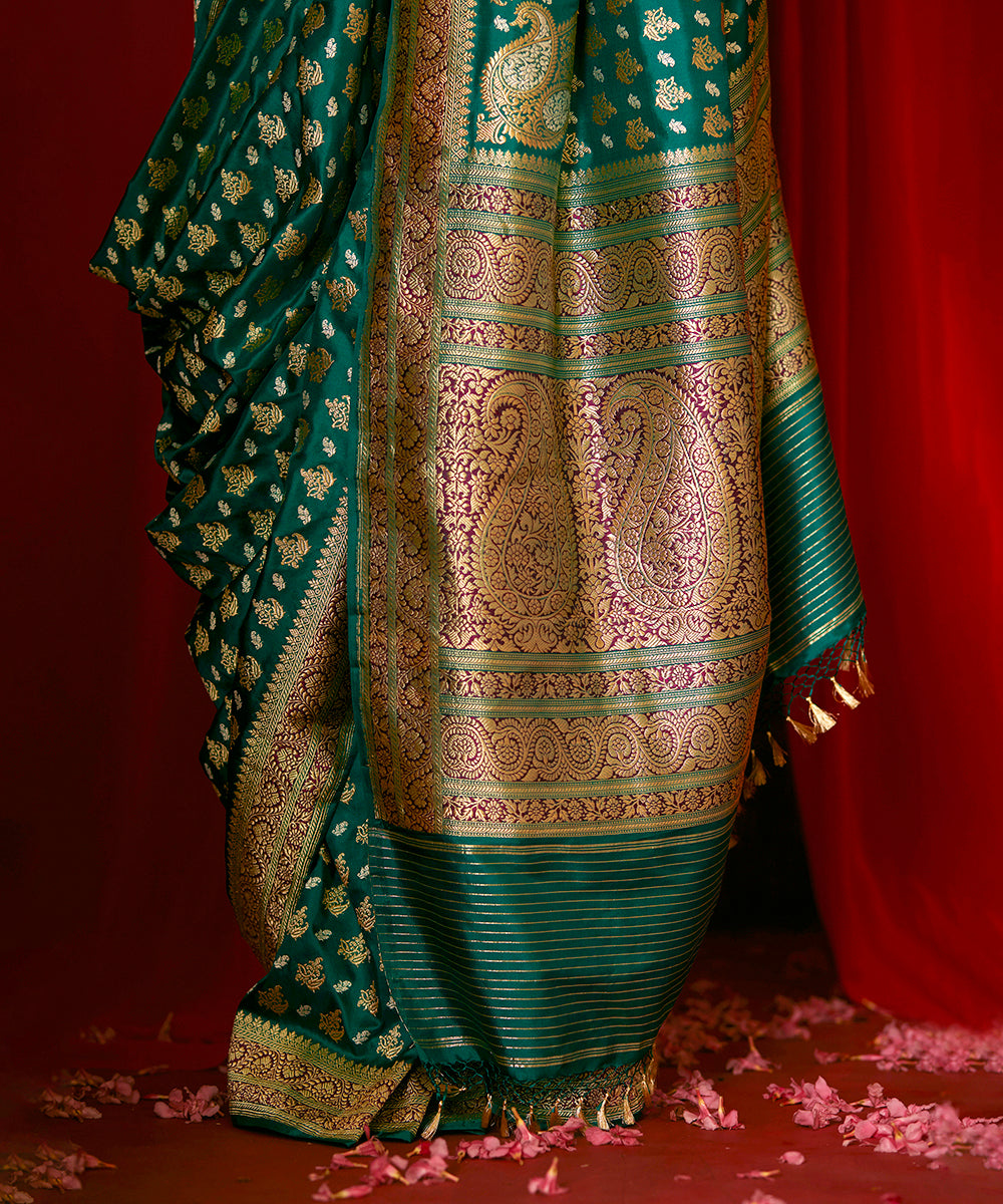Teal Green Handloom Pure Katan Silk Banarasi Saree With Pure Zari –  WeaverStory