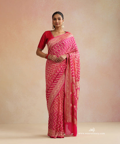 Coral_And_Pink_Ombre_Dyed_Handloom_Pure_Georgette_Banarasi_Bandhej_Saree_WeaverStory_01
