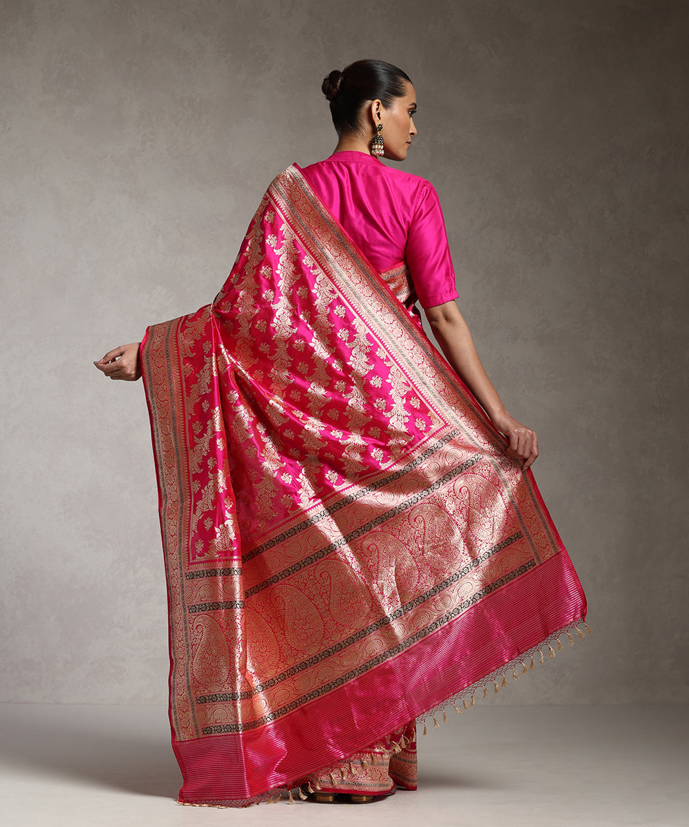 Hot_Pink_Handloom_Pure_Katan_Silk_Banarasi_Saree_With_Pure_Zari_And_Aada_Bel_WeaverStory_03