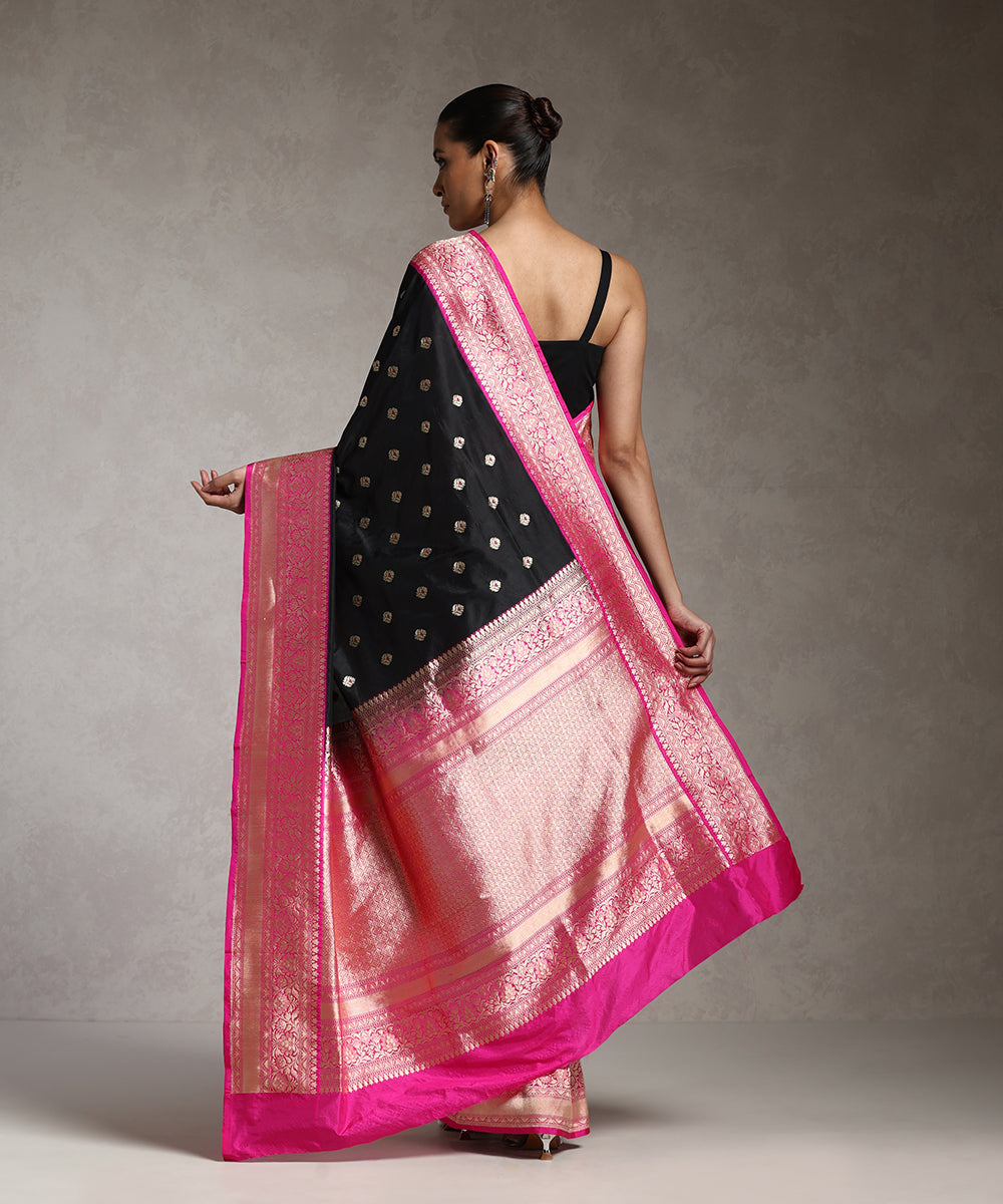 Handloom_Black_Pure_Katan_Silk_Banarasi_Saree_With_Kadhiyal_Border_And_Meenakari_Boota_WeaverStory_03