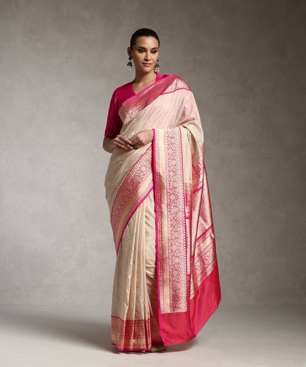 Handloom_Offwhite_Pure_Katan_Silk_Kadhwa_Banarasi_Saree_With_Pink_Kadhiyal_Border_And_Meenakari_WeaverStory_01