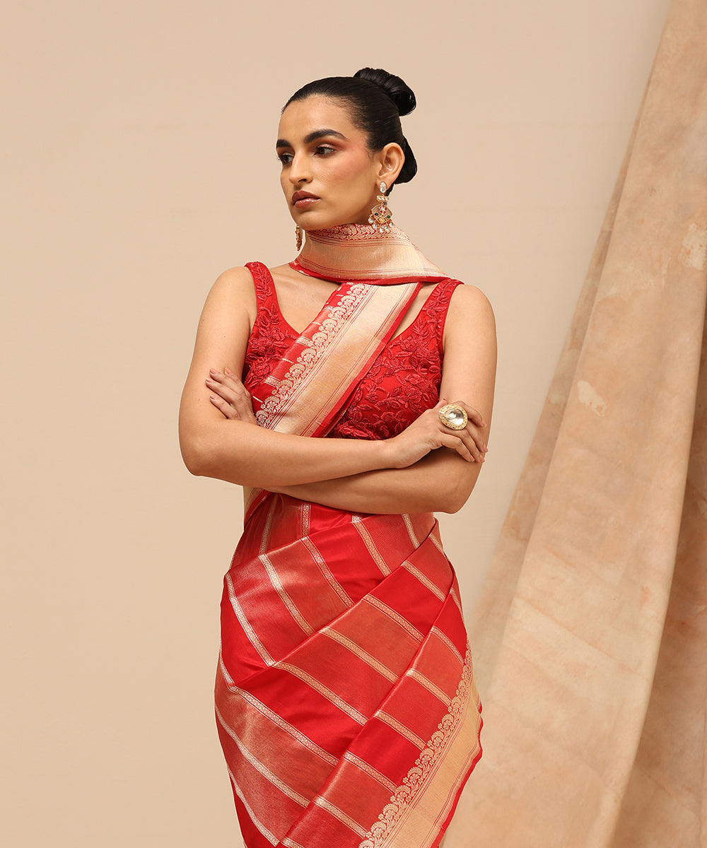 Red_And_Gold_Handloom_Pure_Tissue_Silk_Kadhwa_Banarasi_Saree_With_Stripes_WeaverStory_01