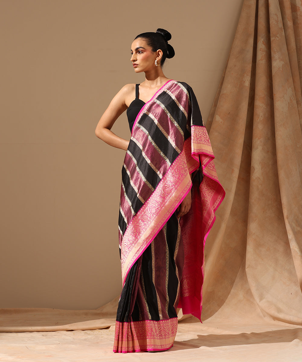 Black_And_Magenta_Handloom_Pure_Tissue_Silk_Banarasi_Saree_With_Pink_Kadhiyal_Border_WeaverStory_02