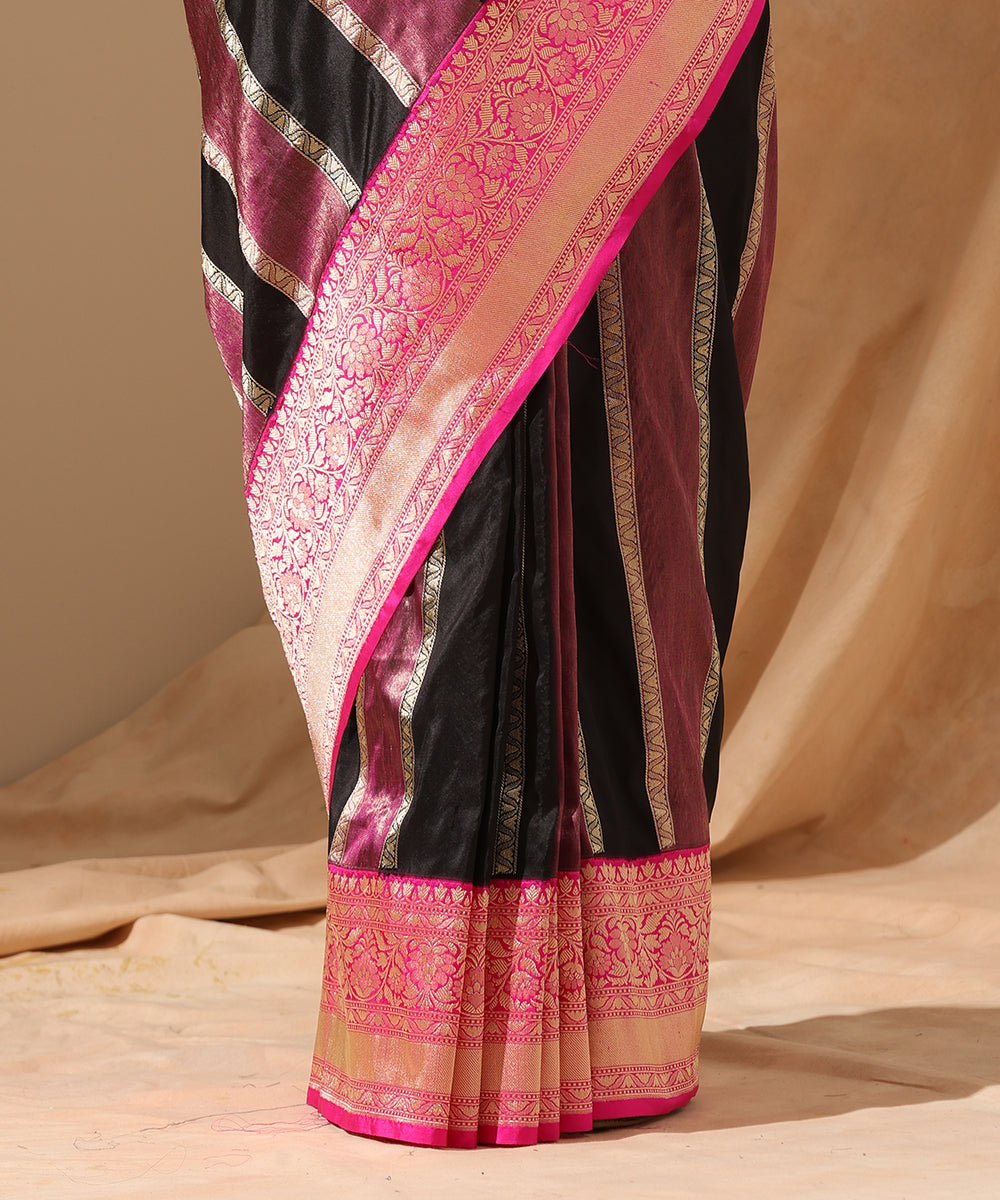 Black_And_Magenta_Handloom_Pure_Tissue_Silk_Banarasi_Saree_With_Pink_Kadhiyal_Border_WeaverStory_04