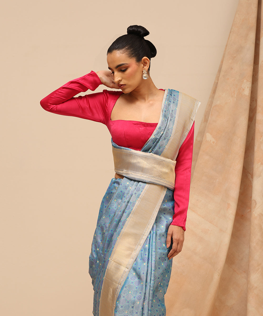 Handloom_Grey_And_Blue_Pure_Satin_Tanchoi_Silk_Banarasi_Saree_With_Zari_Border_WeaverStory_01