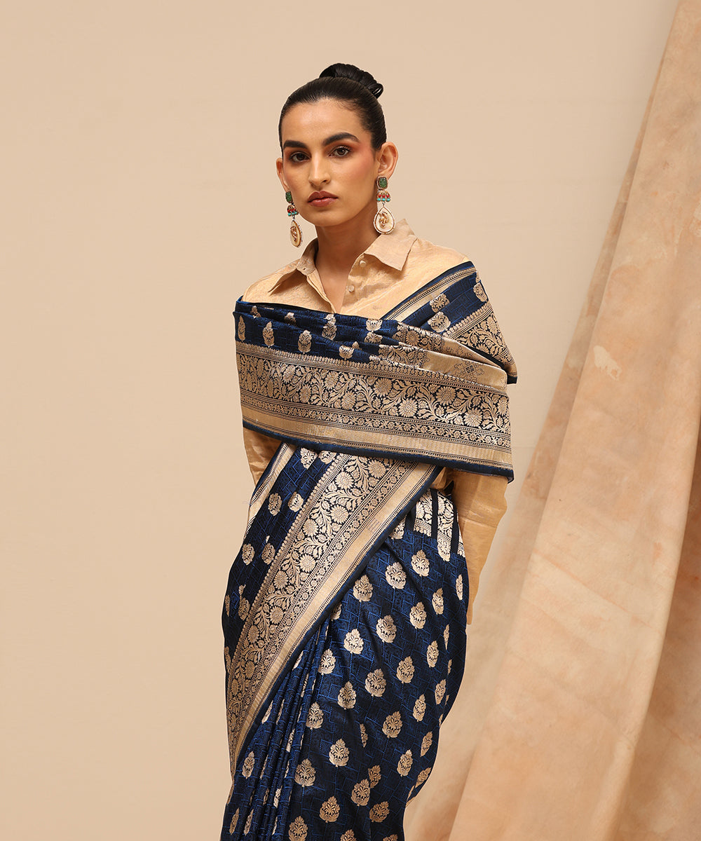 Dark_Blue_Handloom_Pure_Satin_Silk_Tanchoi_Banarasi_Saree_With_Zari_Motifs_WeaverStory_01