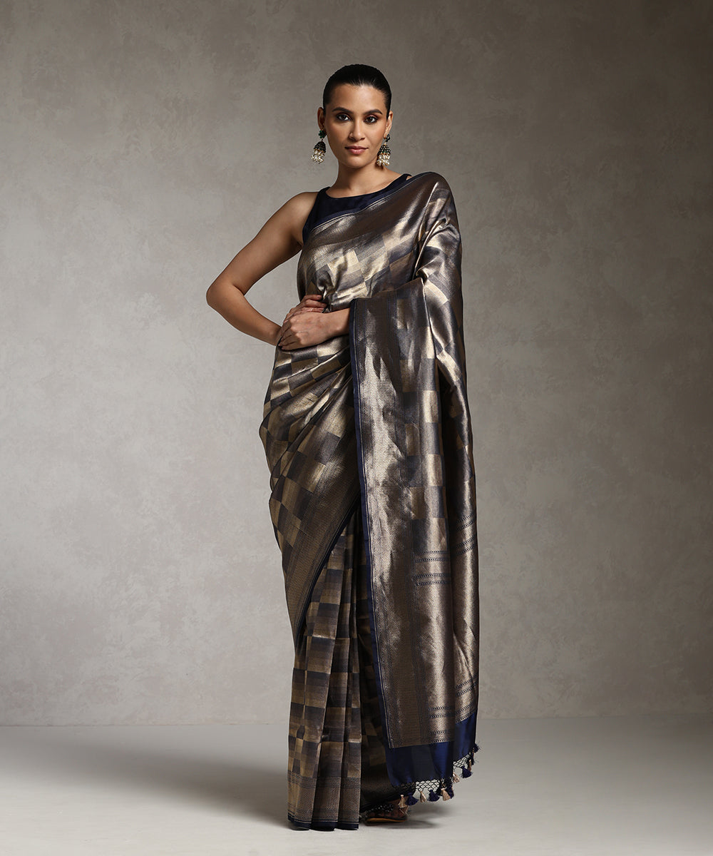 Blue_And_Gold_Handloom_Pure_Katan_Silk_Zari_Tanchoi_Banarasi_Saree_With_Contemporary_Design_WeaverStory_01