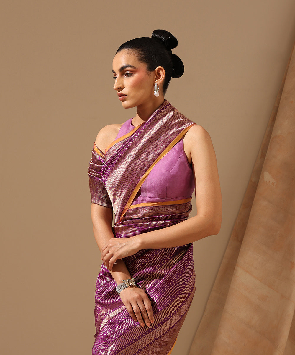 Handloom_Purple_Pure_Katan_Silk_Zari_Tanchoi_Banarasi_Saree_With_Contemporary_Design_WeaverStory_01