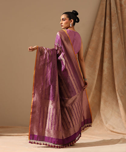 Handloom_Purple_Pure_Katan_Silk_Zari_Tanchoi_Banarasi_Saree_With_Contemporary_Design_WeaverStory_03