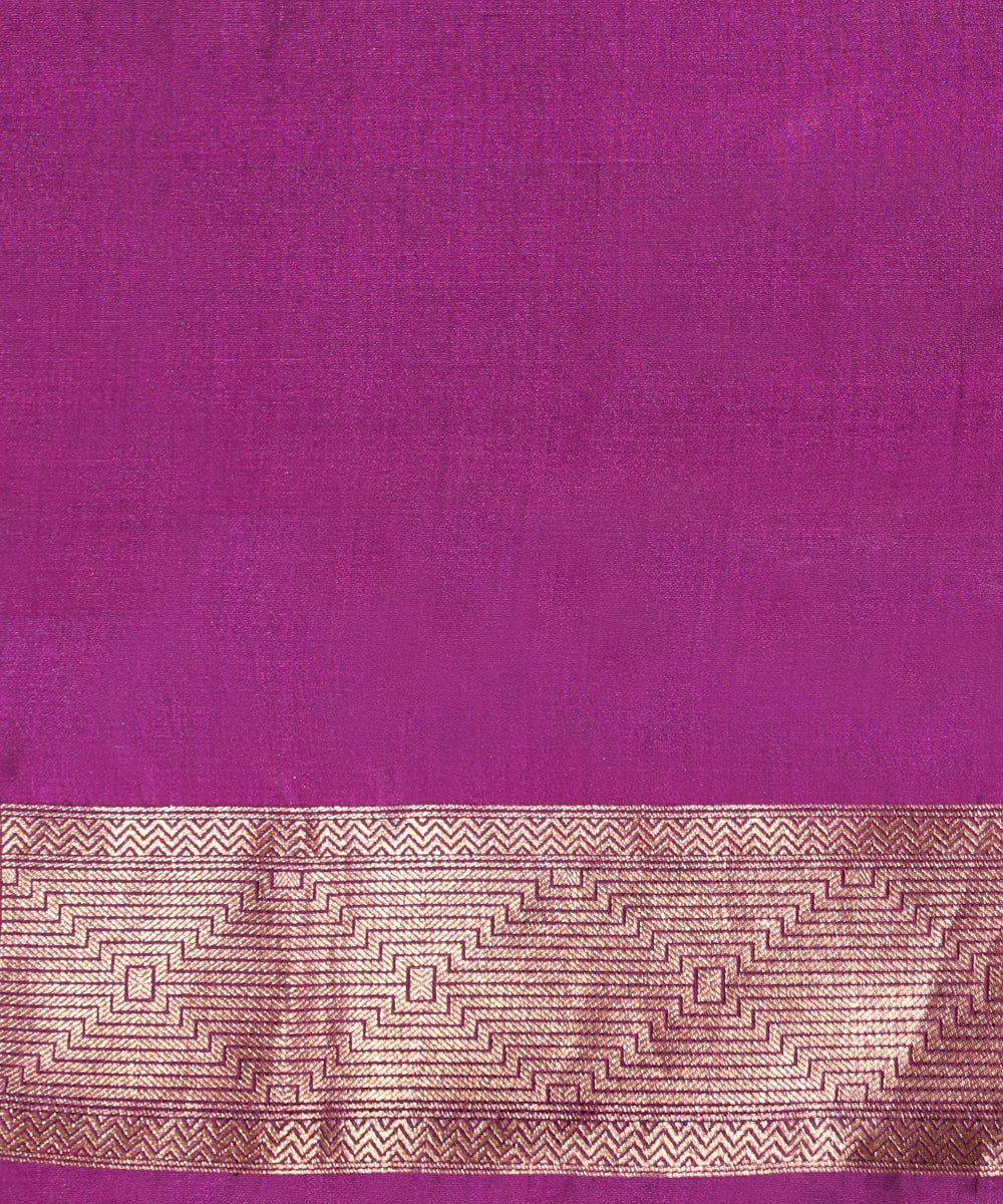 Handloom_Purple_Pure_Katan_Silk_Zari_Tanchoi_Banarasi_Saree_With_Contemporary_Design_WeaverStory_05