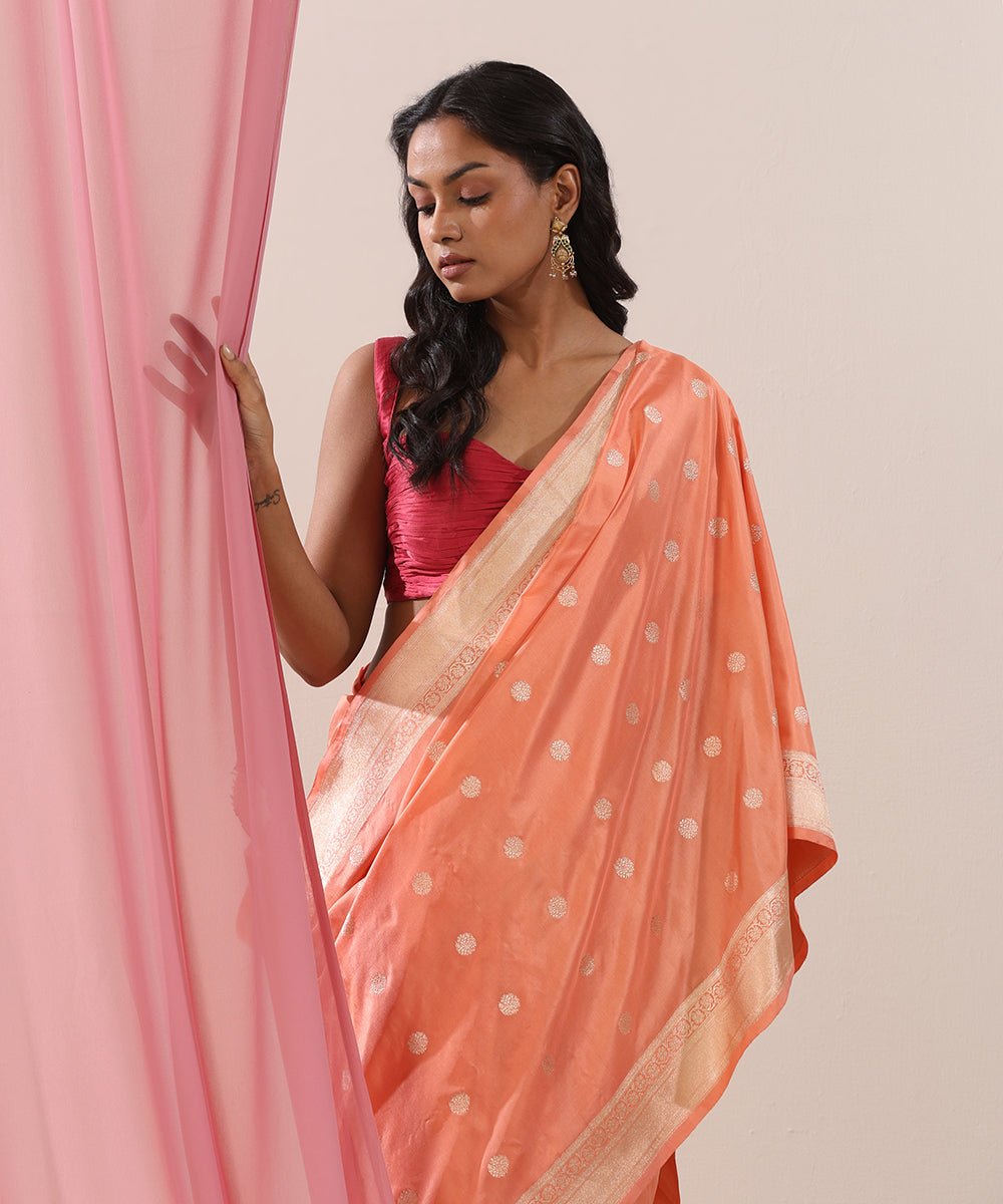 Soft_Peach_Handloom_Pure_Katan_Silk_Banarasi_Saree_With_Kadhwa_Asharfi_Booti_WeaverStory_01