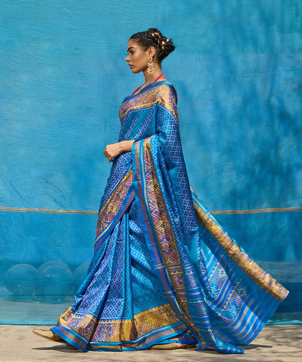 Handloom_Electric_Blue_Pure_Mulberry_Silk_Ikat_Patola_Saree_With_Tissue_In_Border_WeaverStory_01