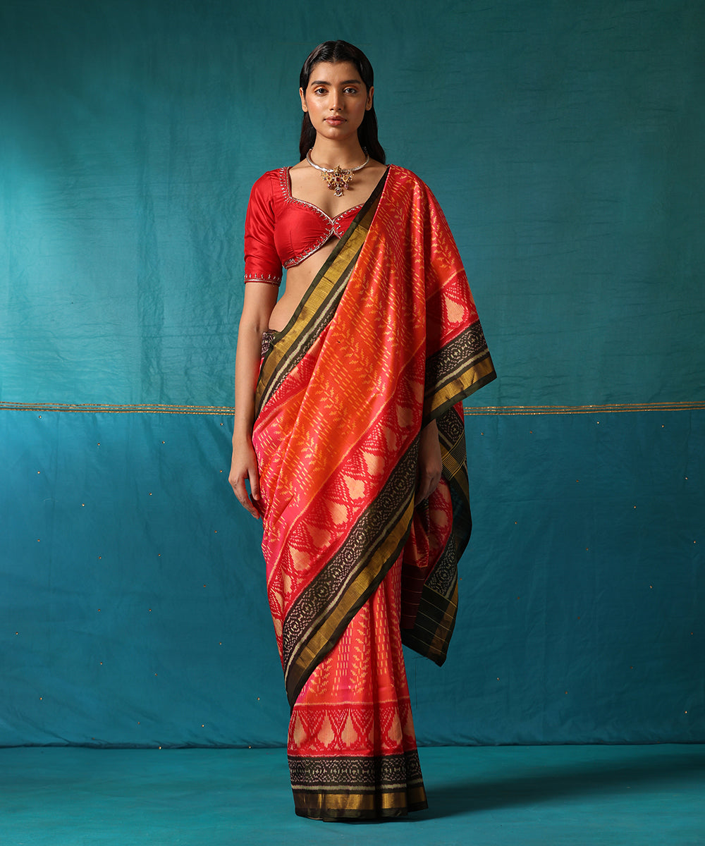 Handloom_Pink_And_Red_Pure_Mulberry_Silk_Patola_Saree_With_Black_Border_And_Palla_WeaverStory02