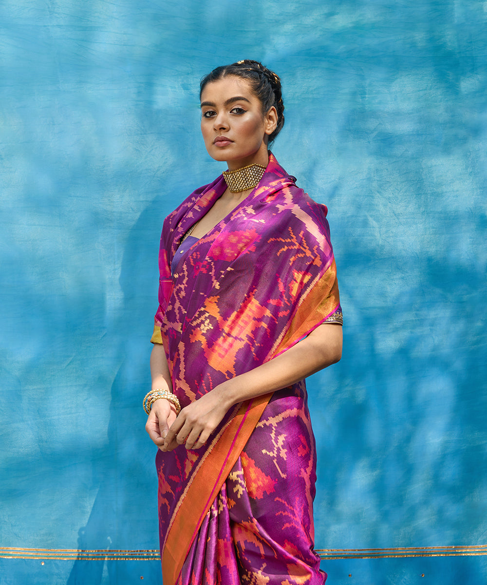 Purple_And_Pink_Handloom_Pure_Mulberry_Silk_Patola_Saree_With_Deer_Motifs_WeaverStory_02