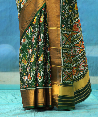 Handloom_Green_Pure_Mulberry_Silk_Ikat_Patola_Saree_With_Tissue_In_Border_WeaverStory_04